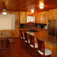 Harmony Villa - Breakfast Bar Dining Area