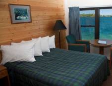 Lakeside Lodge Rooms