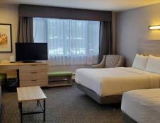 Family Room 2 Queens