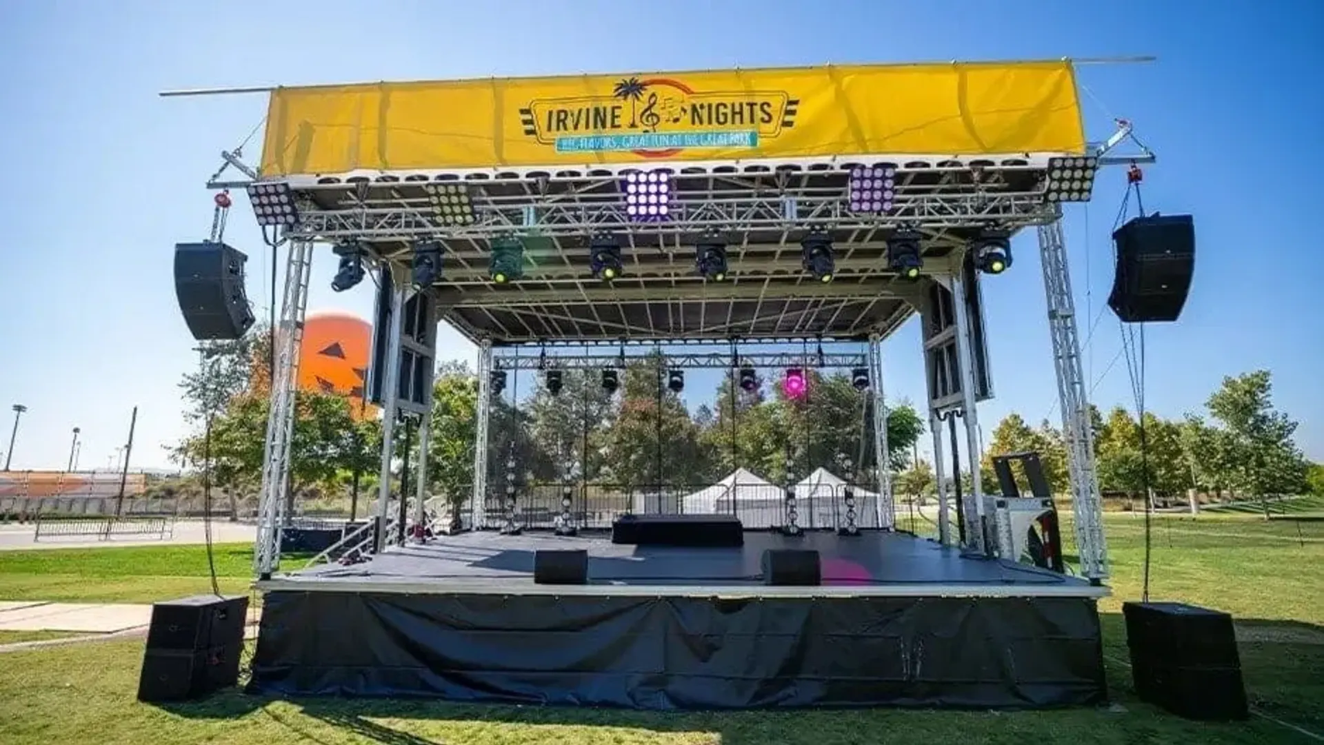 APEX 3224 with lighting package