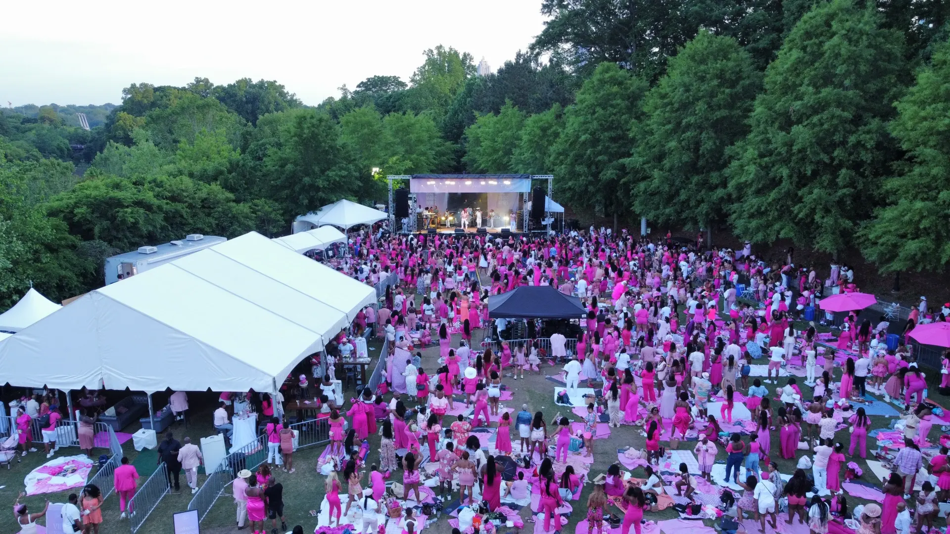 Celebrez En Rose outdoor stage with audio and lighting