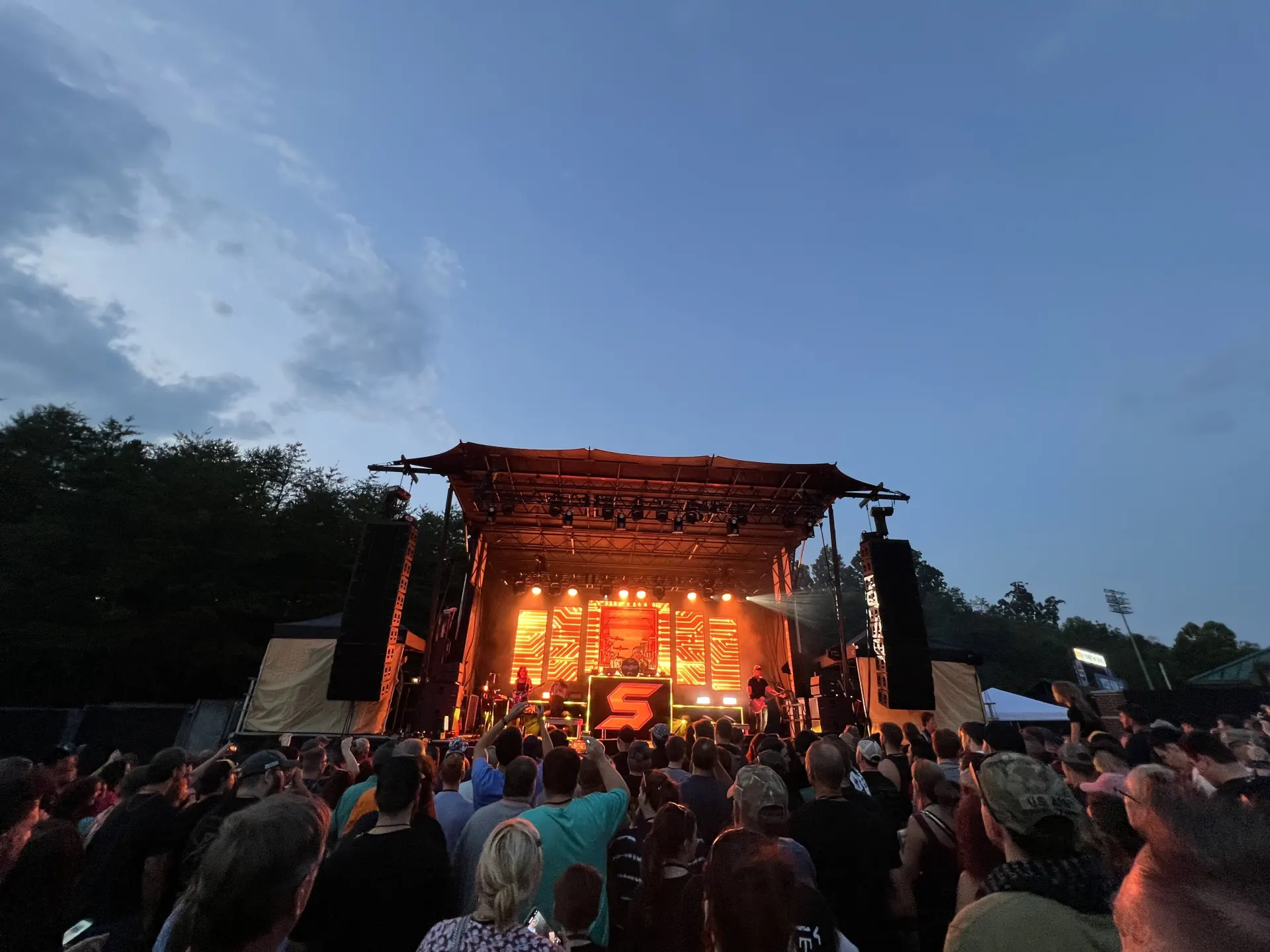 Knoxville SL260 Skillet outdoor production