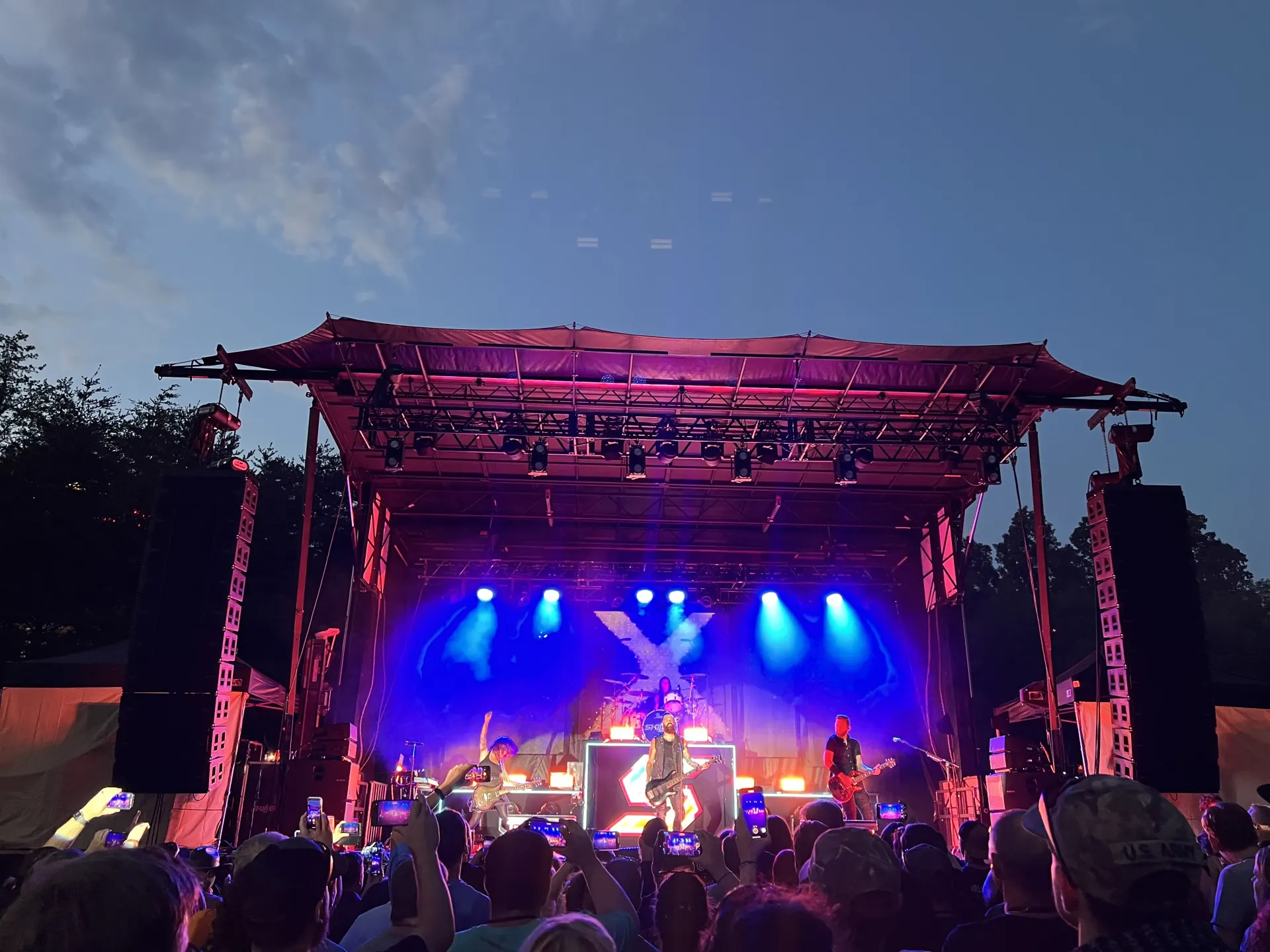 Knoxville SL260 outdoor concert production