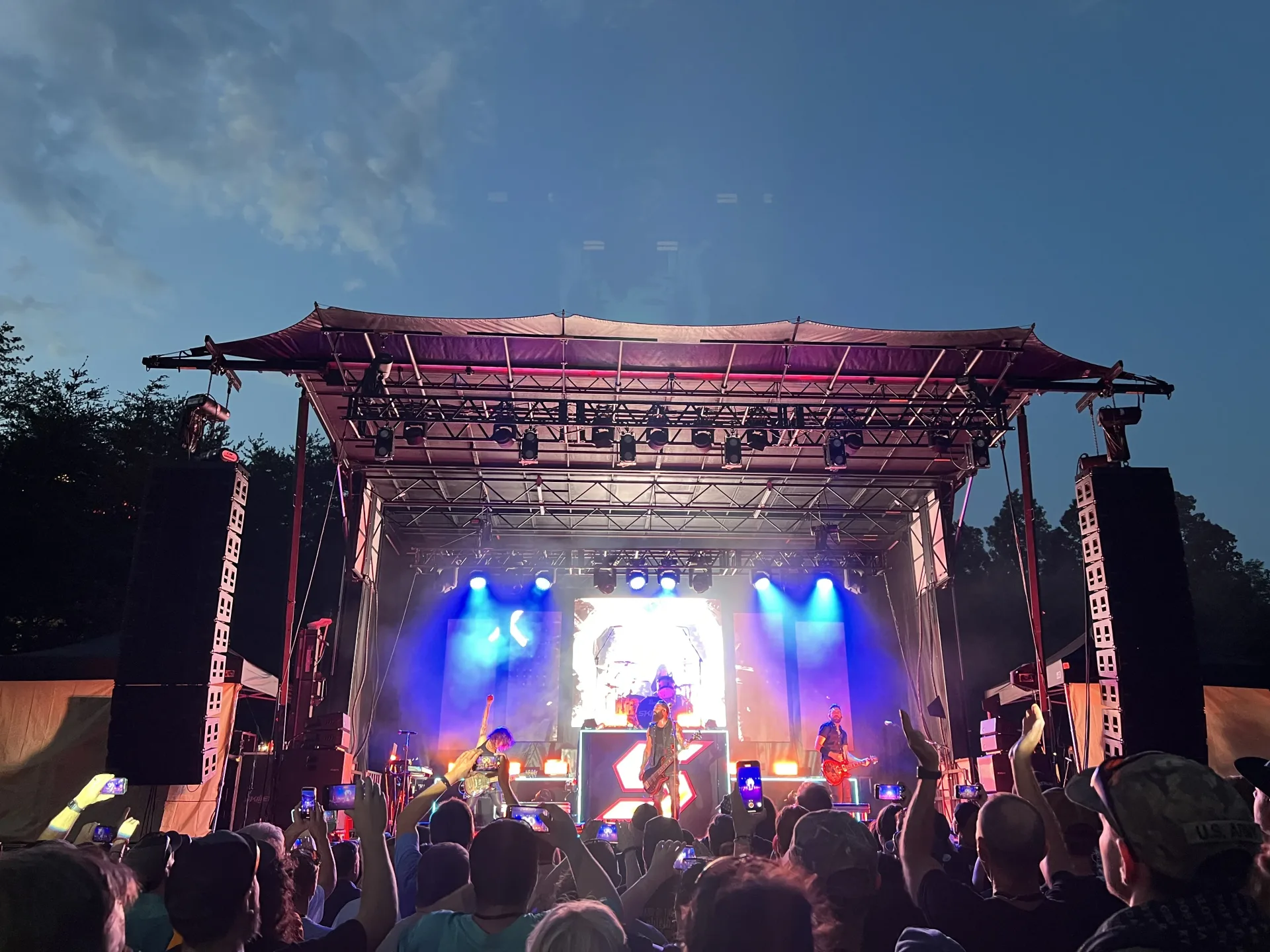 Knoxville SL260 Skillet concert production