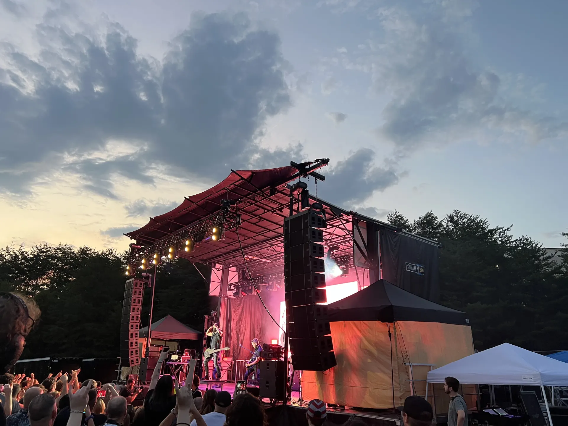 Knoxville SL260 Skillet concert night