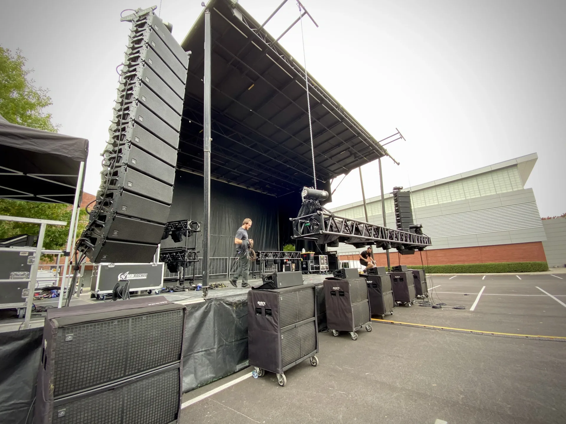 Concert line array PA deployment at outdoor venue