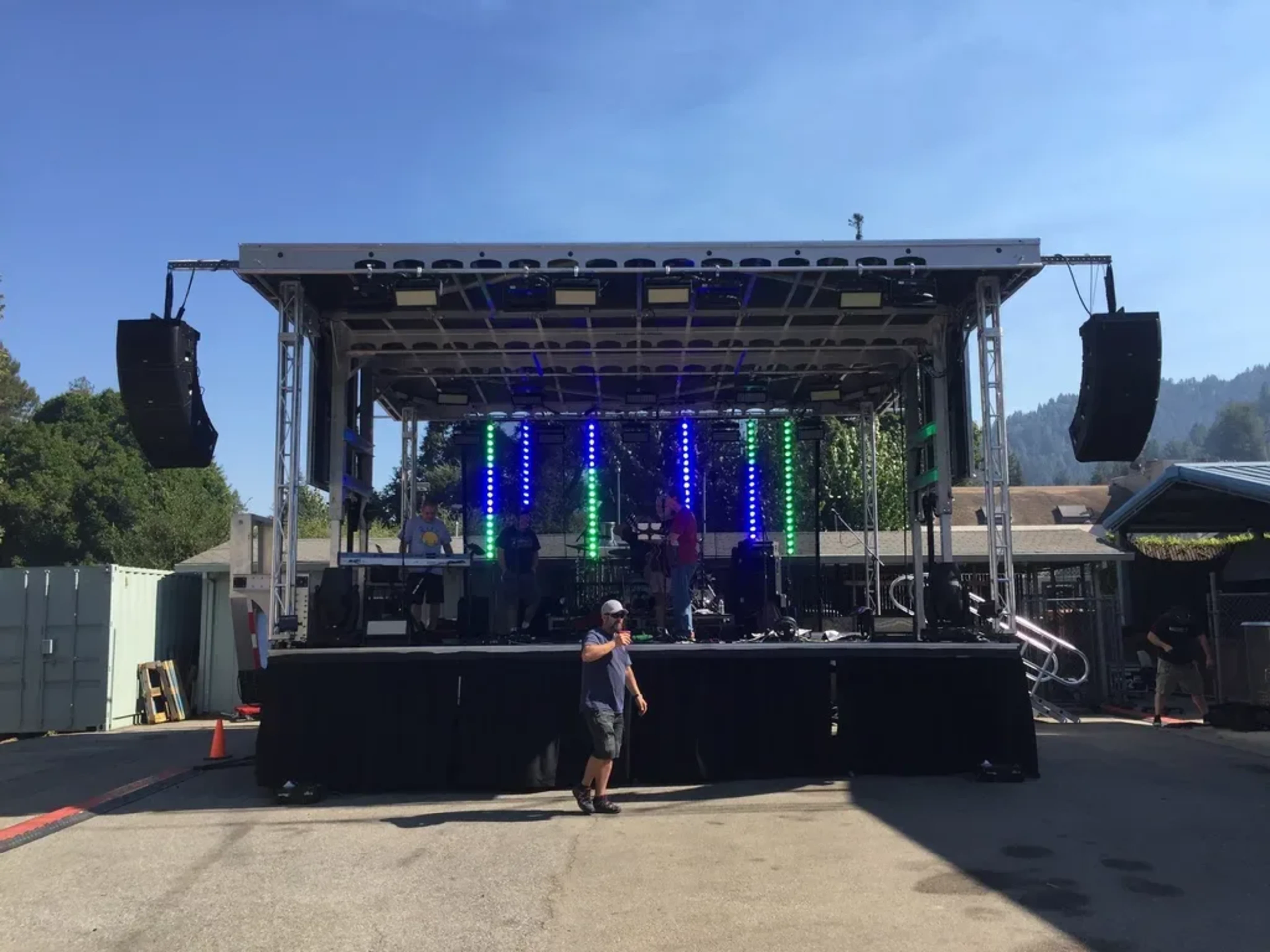 APEX 2420 mobile stage with band performing in Atlanta