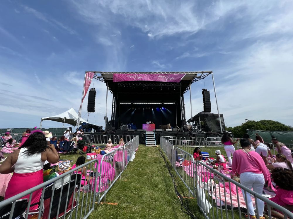 Celebrez En Rose Tour