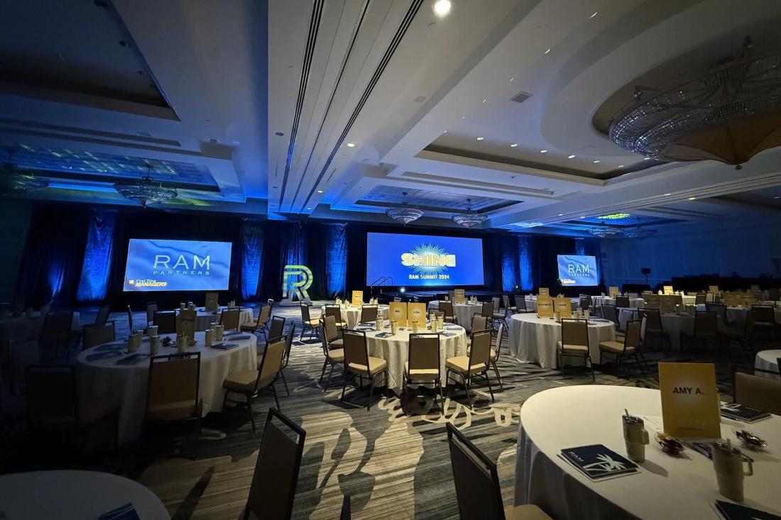 Corporate gala event with LED wall and award ceremony staging