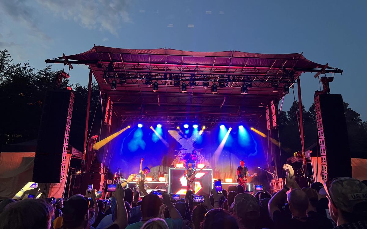 Skillet SL260 Knoxville concert production outdoor