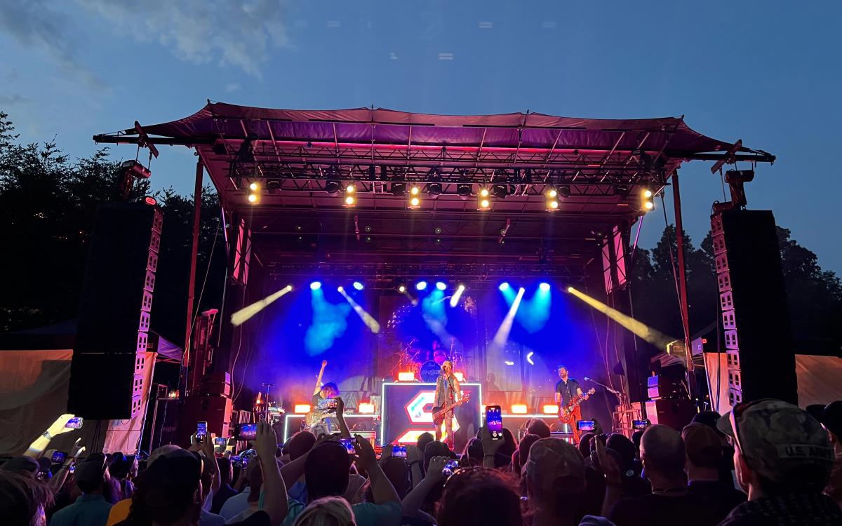 SL260 outdoor concert production Knoxville