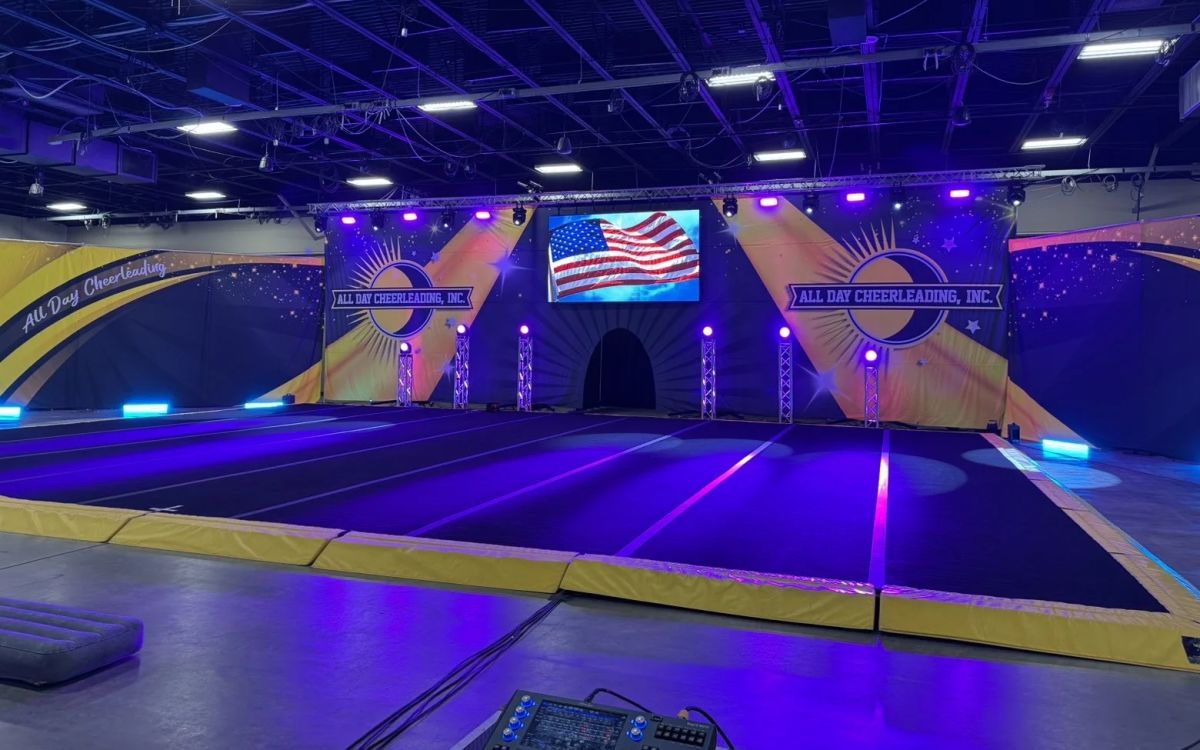 Central LED stage with light array