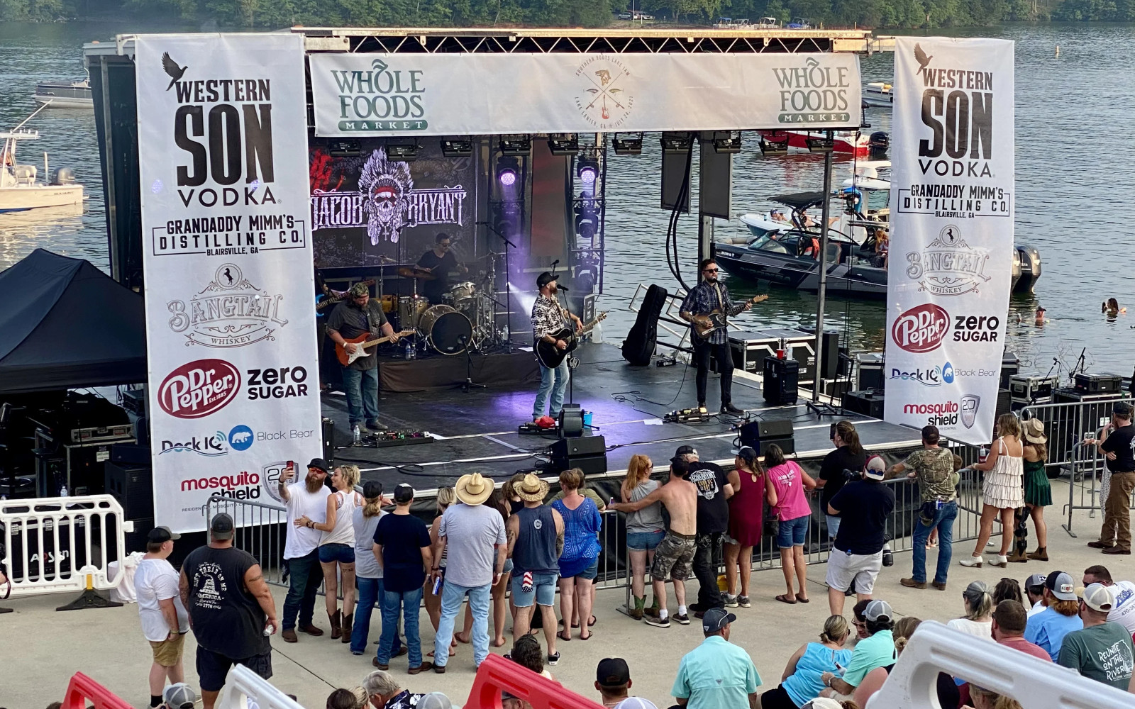 Stageline SL100 at lakefront concert with crowd