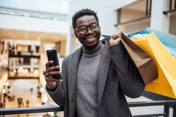How to avoid cross-border card declines when shopping online