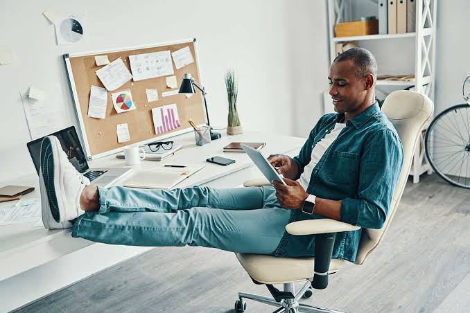 10 People Who Need Dollar Bank Account