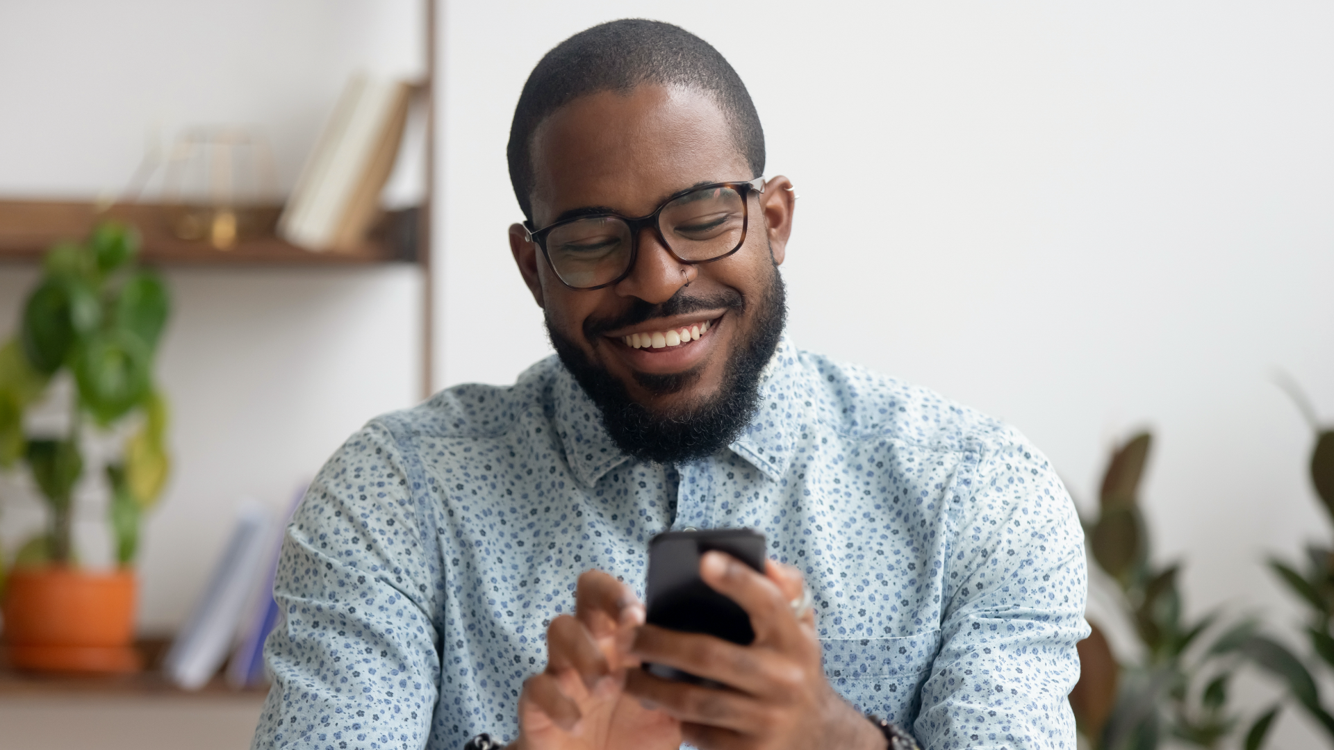 How to Receive USDT Payments on Accrue in Ghana