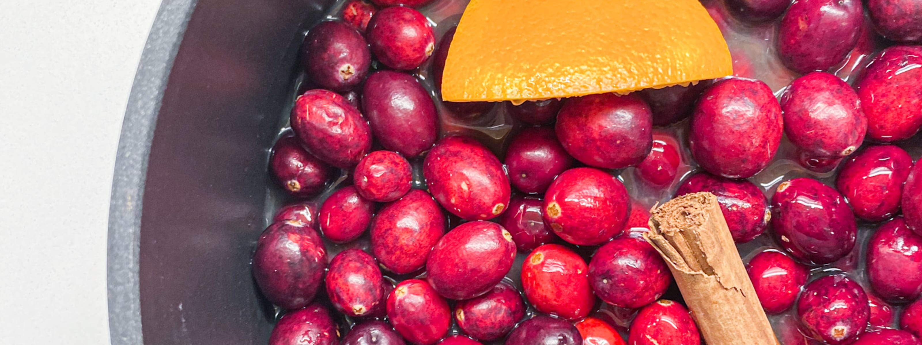 Cranberries with orange and cinnamon