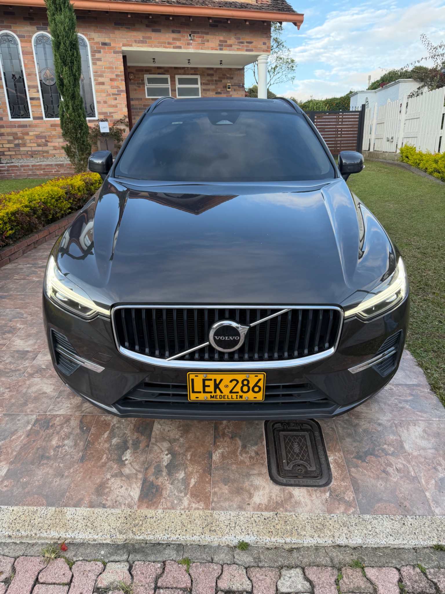 volvo XC60 2022