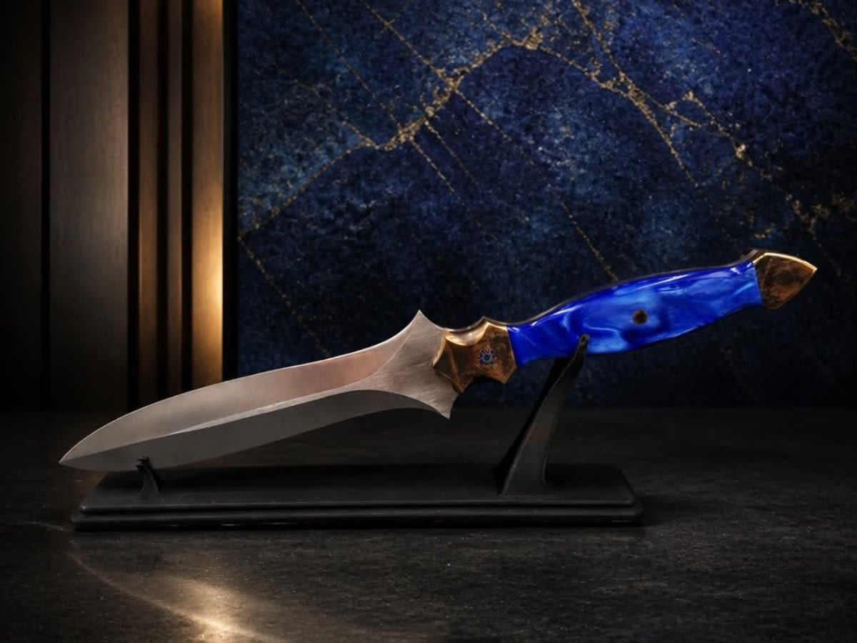 Midnight Dagger