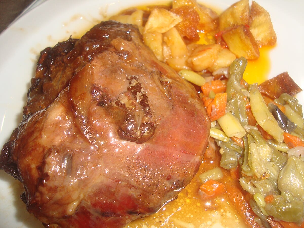 Raw Pork cheek — Pork Jowl cut