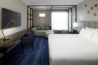 DoubleTree by Hilton Montreal 