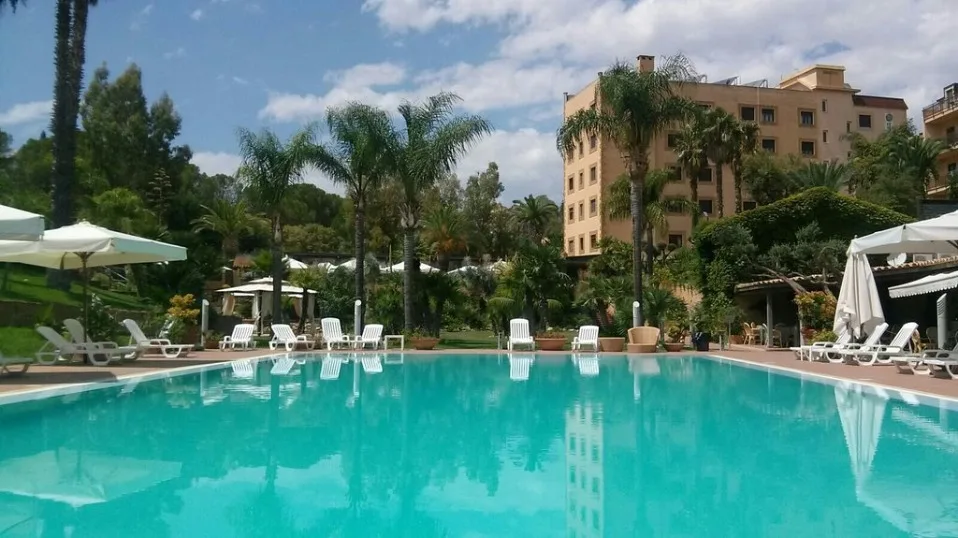 Rolfs Flyg & Bussresor AB