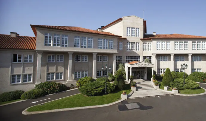 Rolfs Flyg & Bussresor AB