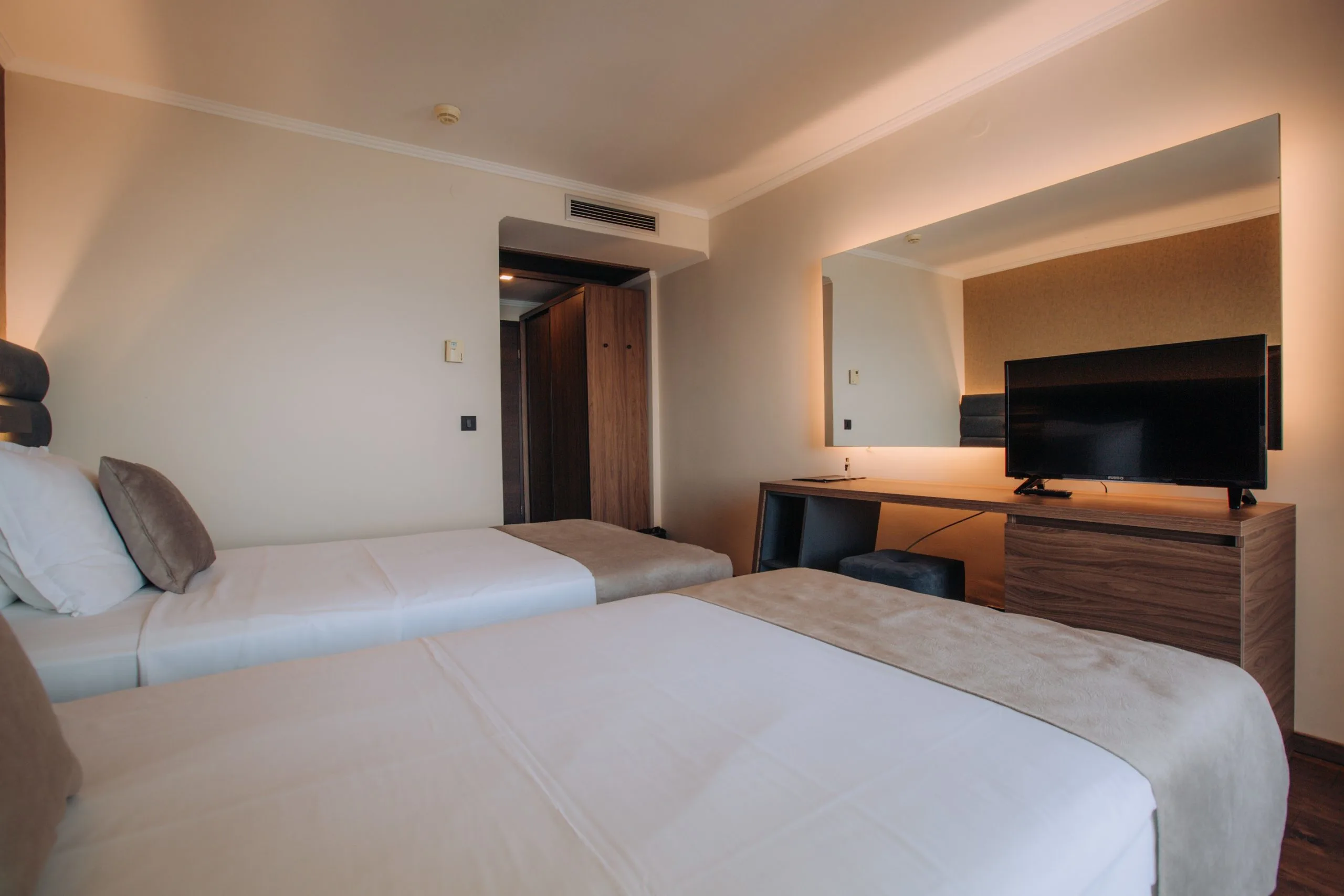 Rolfs Flyg & Bussresor AB