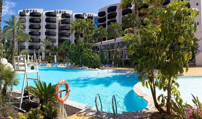 Rolfs Flyg & Bussresor AB