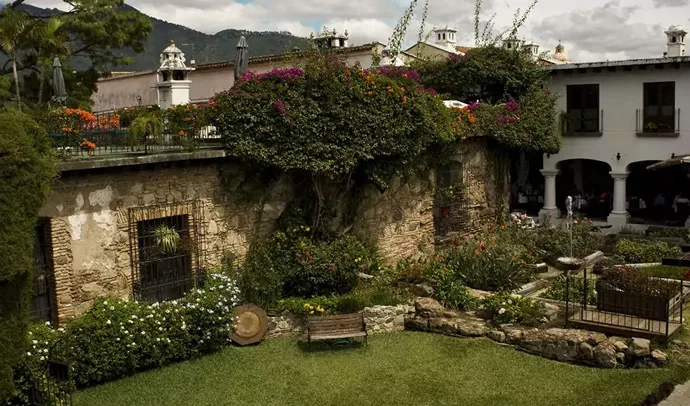 Rolfs Flyg & Bussresor AB