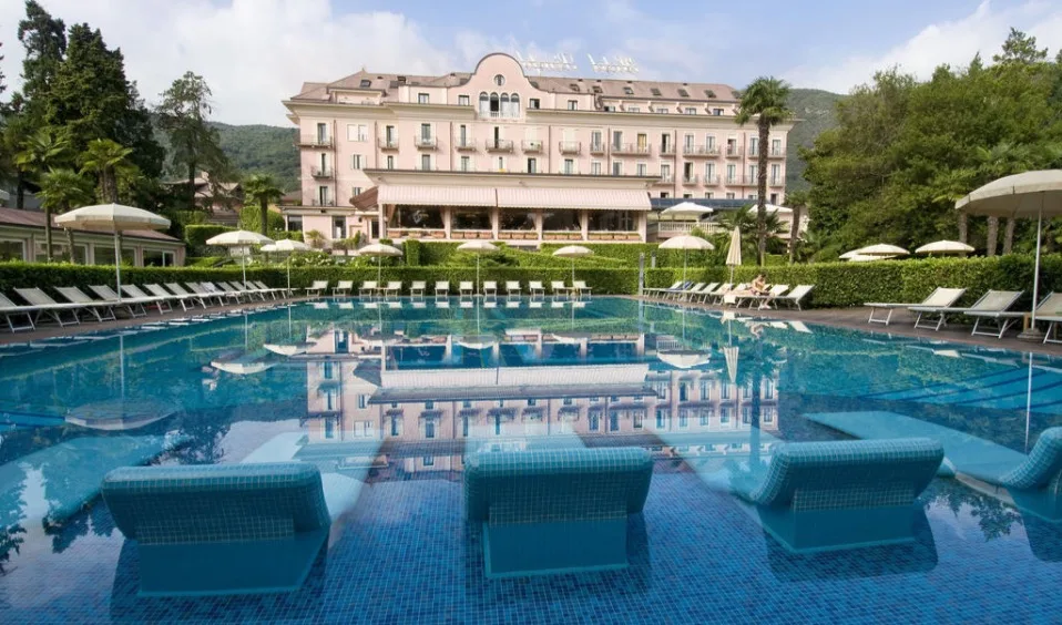 Rolfs Flyg & Bussresor AB