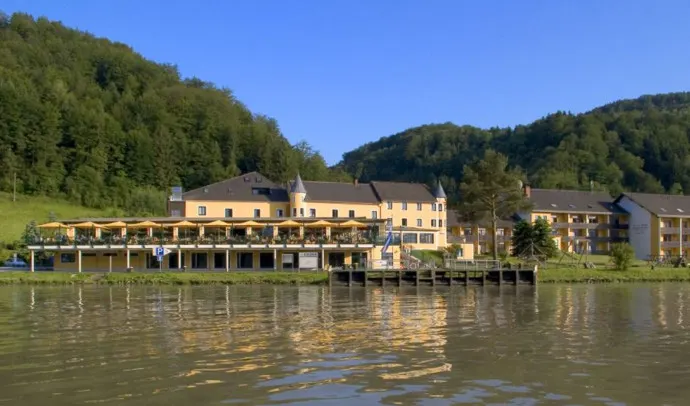 Rolfs Flyg & Bussresor AB