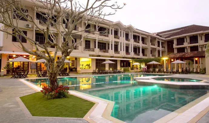 Rolfs Flyg & Bussresor AB