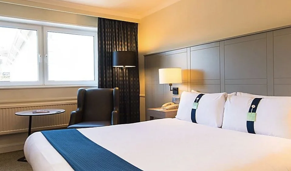 Rolfs Flyg & Bussresor AB