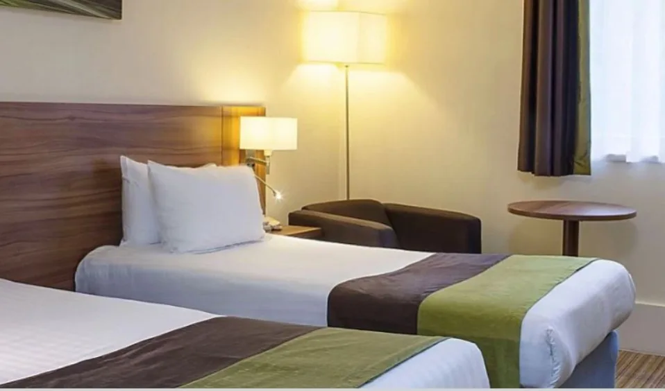 Rolfs Flyg & Bussresor AB