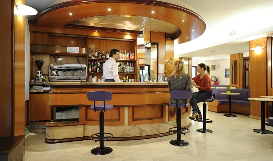 Rolfs Flyg & Bussresor AB