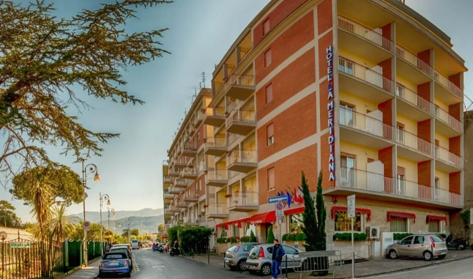 Rolfs Flyg & Bussresor AB