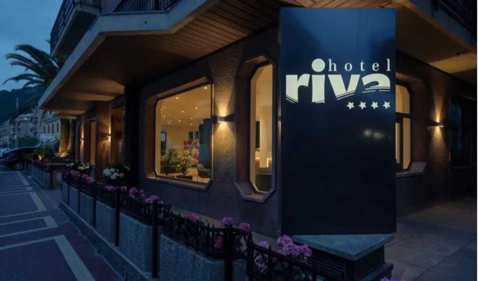 Rolfs Flyg & Bussresor AB