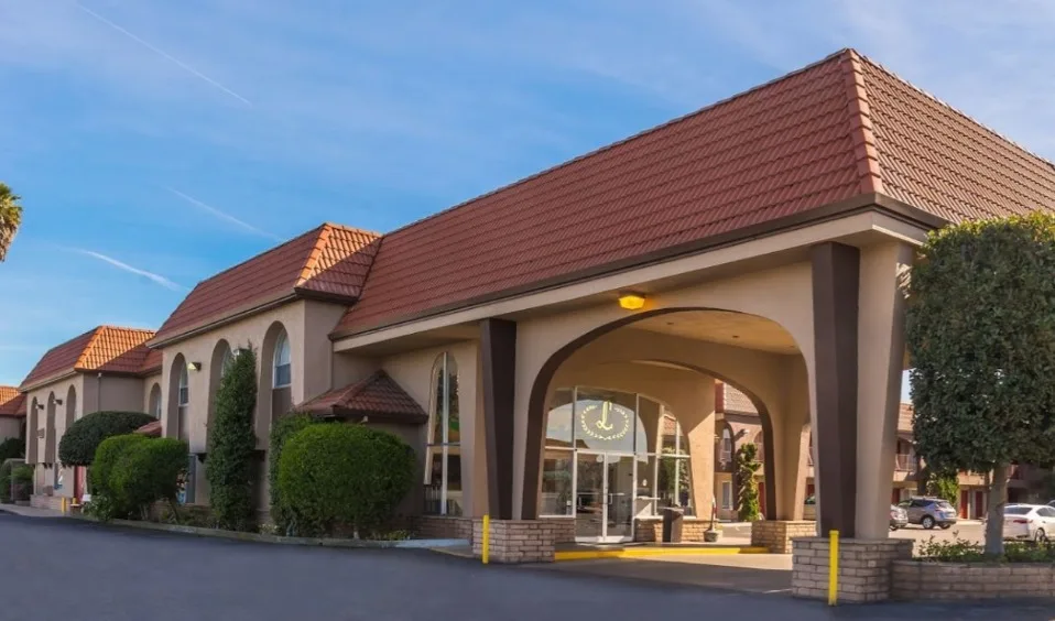 Rolfs Flyg & Bussresor AB