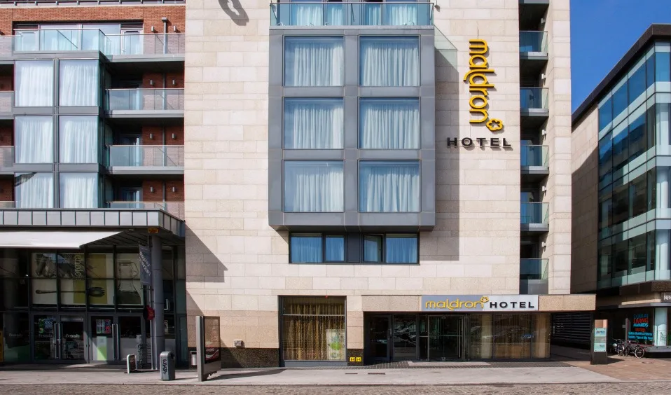 Rolfs Flyg & Bussresor AB