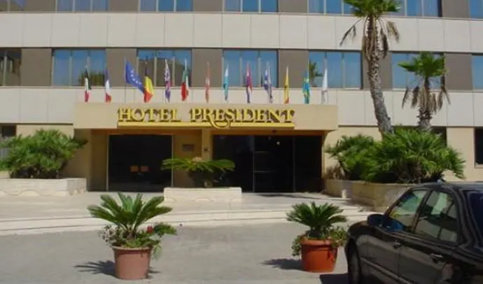 Rolfs Flyg & Bussresor AB