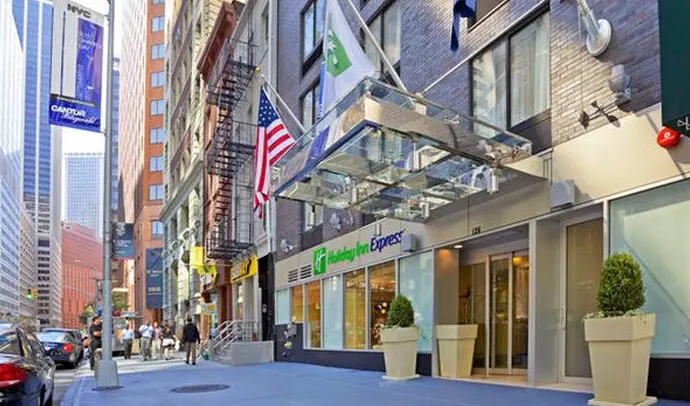 Rolfs Flyg & Bussresor AB