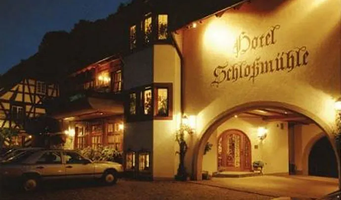 Rolfs Flyg & Bussresor AB