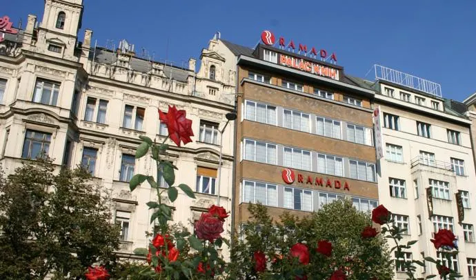 Rolfs Flyg & Bussresor AB