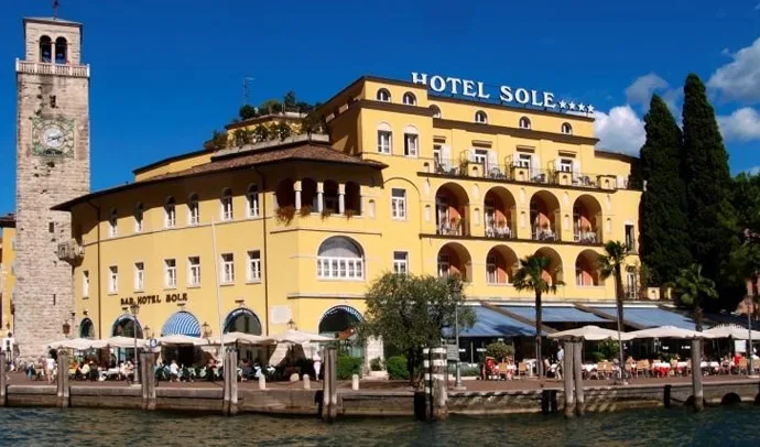 Rolfs Flyg & Bussresor AB