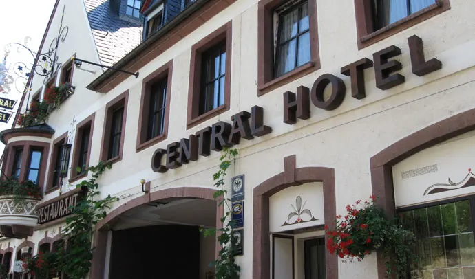 Rolfs Flyg & Bussresor AB