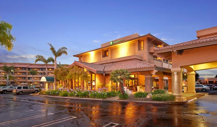 Rolfs Flyg & Bussresor AB