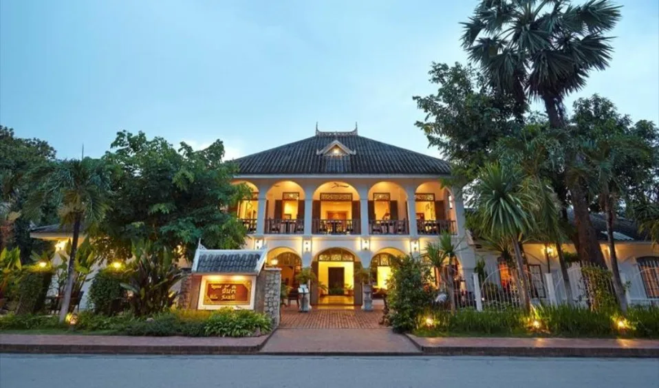 Rolfs Flyg & Bussresor AB