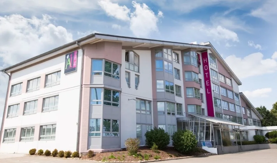 Rolfs Flyg & Bussresor AB