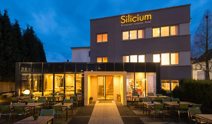 Rolfs Flyg & Bussresor AB